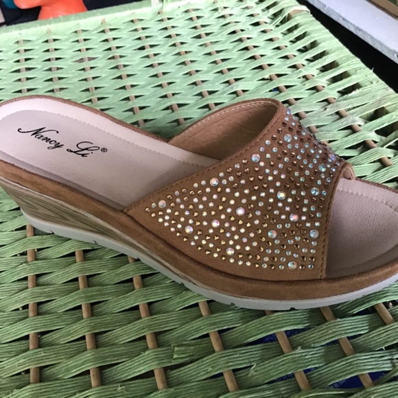 Nancy Li Wedge - Picture 3 of 6